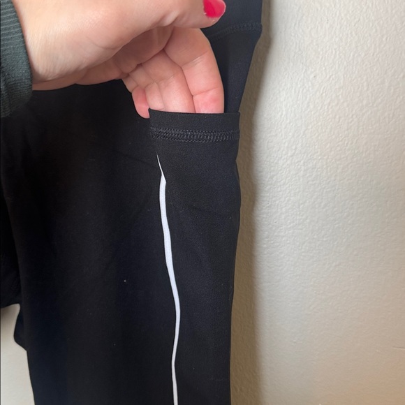 Members Mark Everyday Fashion Leggings Black with White and Cream Design - Picture 2 of 5